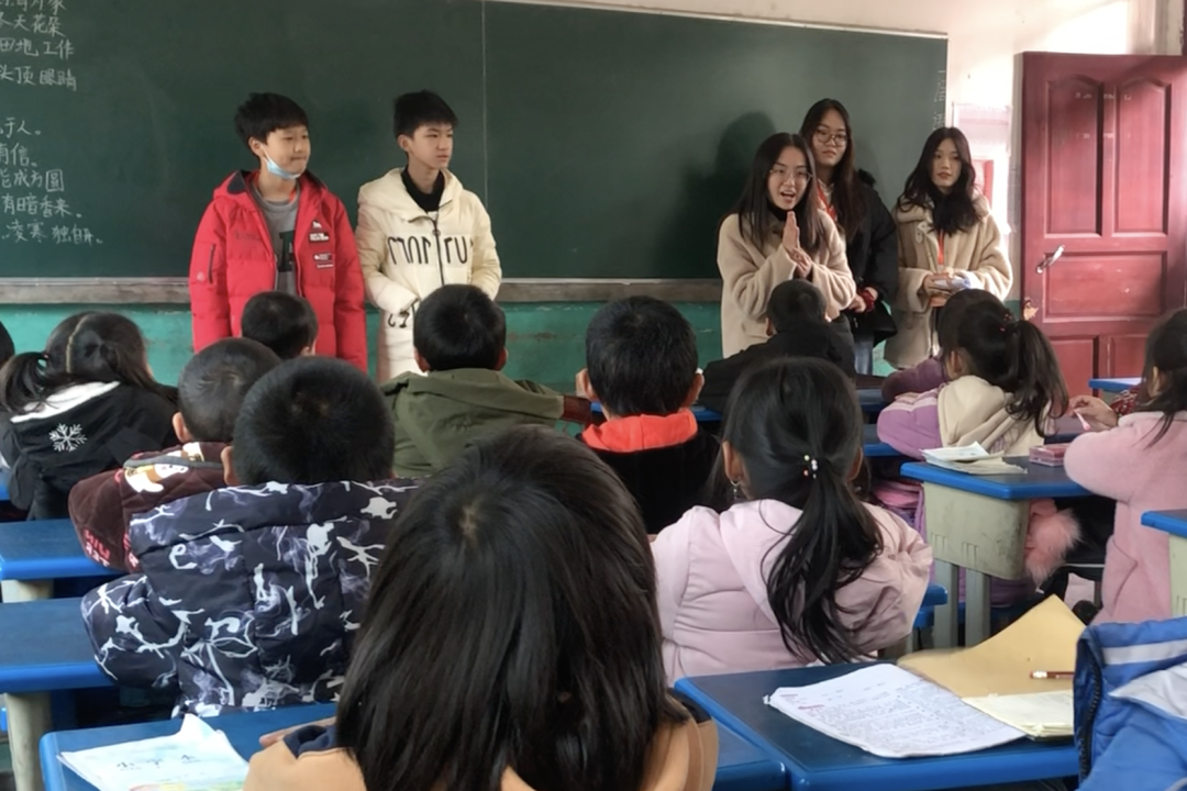 深国交游子社：平安村里的平安小学，今天来了深国交的一群小老师  深圳国际交流学院 第10张