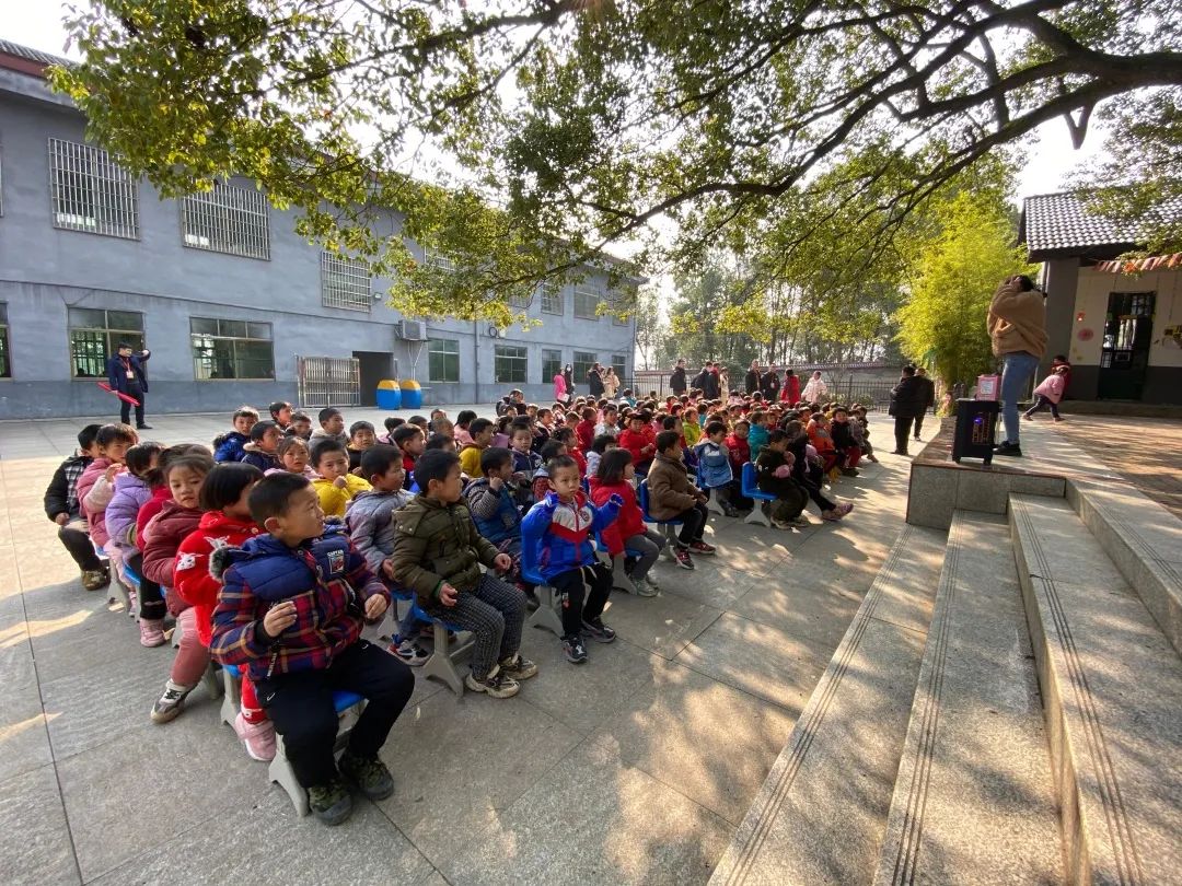 深国交游子社：平安村里的平安小学，今天来了深国交的一群小老师  深圳国际交流学院 第7张